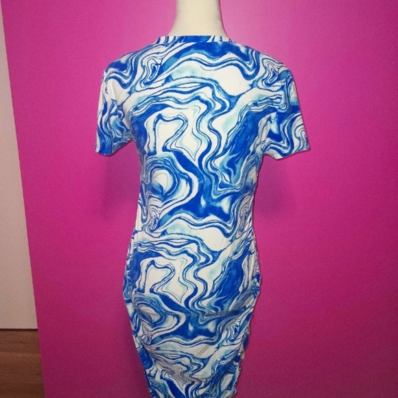 No Boundaries Ladies blue&white swirl bodycon dress (Size Large) - Picture 4 of 5